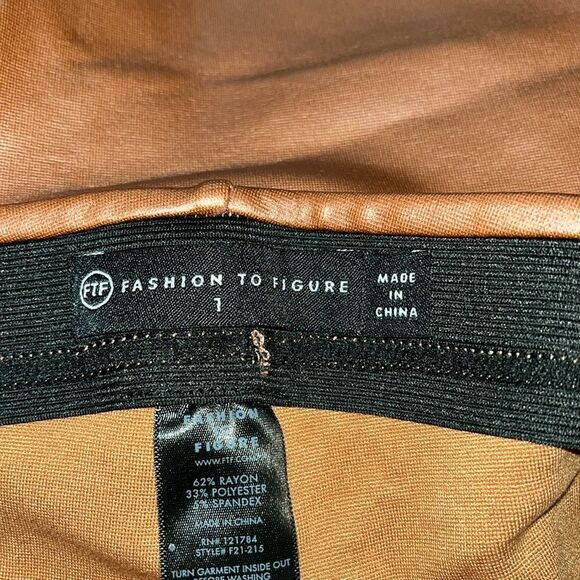 FTF Coated Ponte High Rise Knit Leggings - Picture 8 of 10